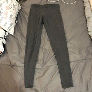 Vs pink grey leggings